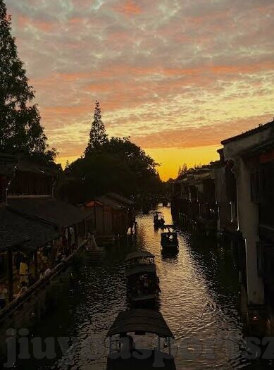 足球比分平台-足球比分平台，绿茵场外的数字战场，如何成为球迷的智慧伙伴？